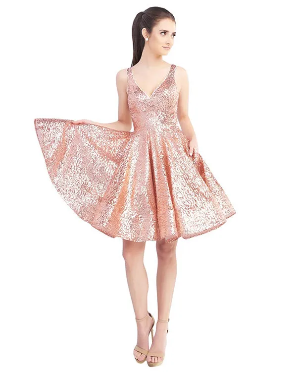 2019 Black Homecoming Dresses Sequined Bodice V-Neck Sexy Short Cocktail Dress
