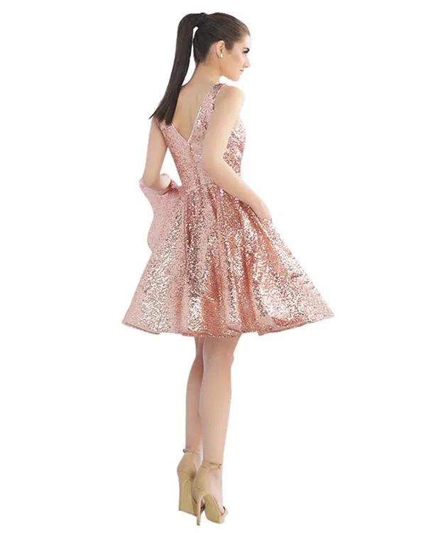 2019 Black Homecoming Dresses Sequined Bodice V-Neck Sexy Short Cocktail Dress