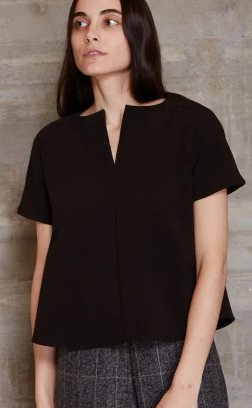 Arid Top in Black