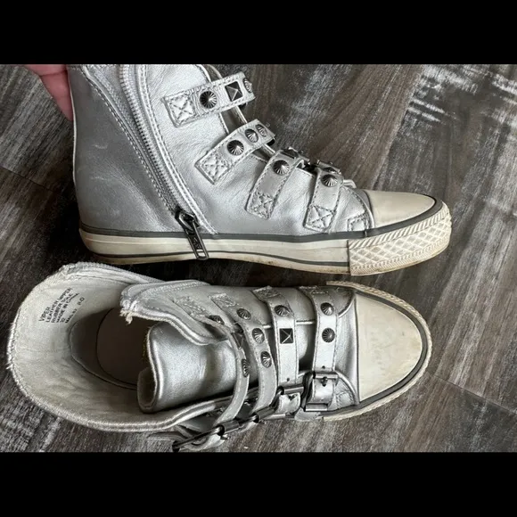 Ash Kids leather zipper high tops with studs, great condition