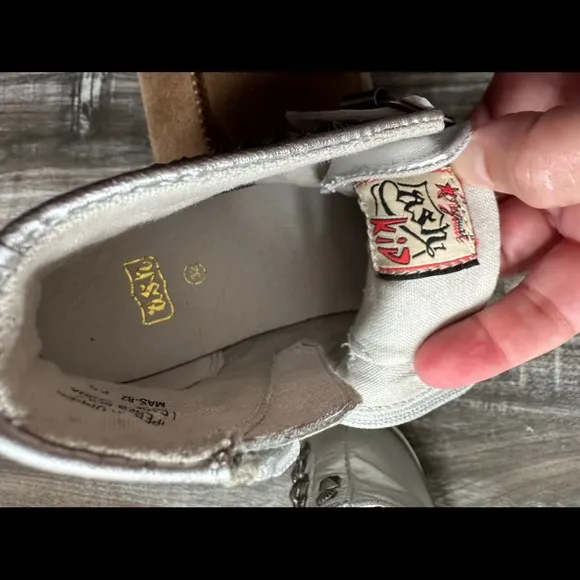 Ash Kids leather zipper high tops with studs, great condition