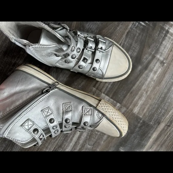 Ash Kids leather zipper high tops with studs, great condition