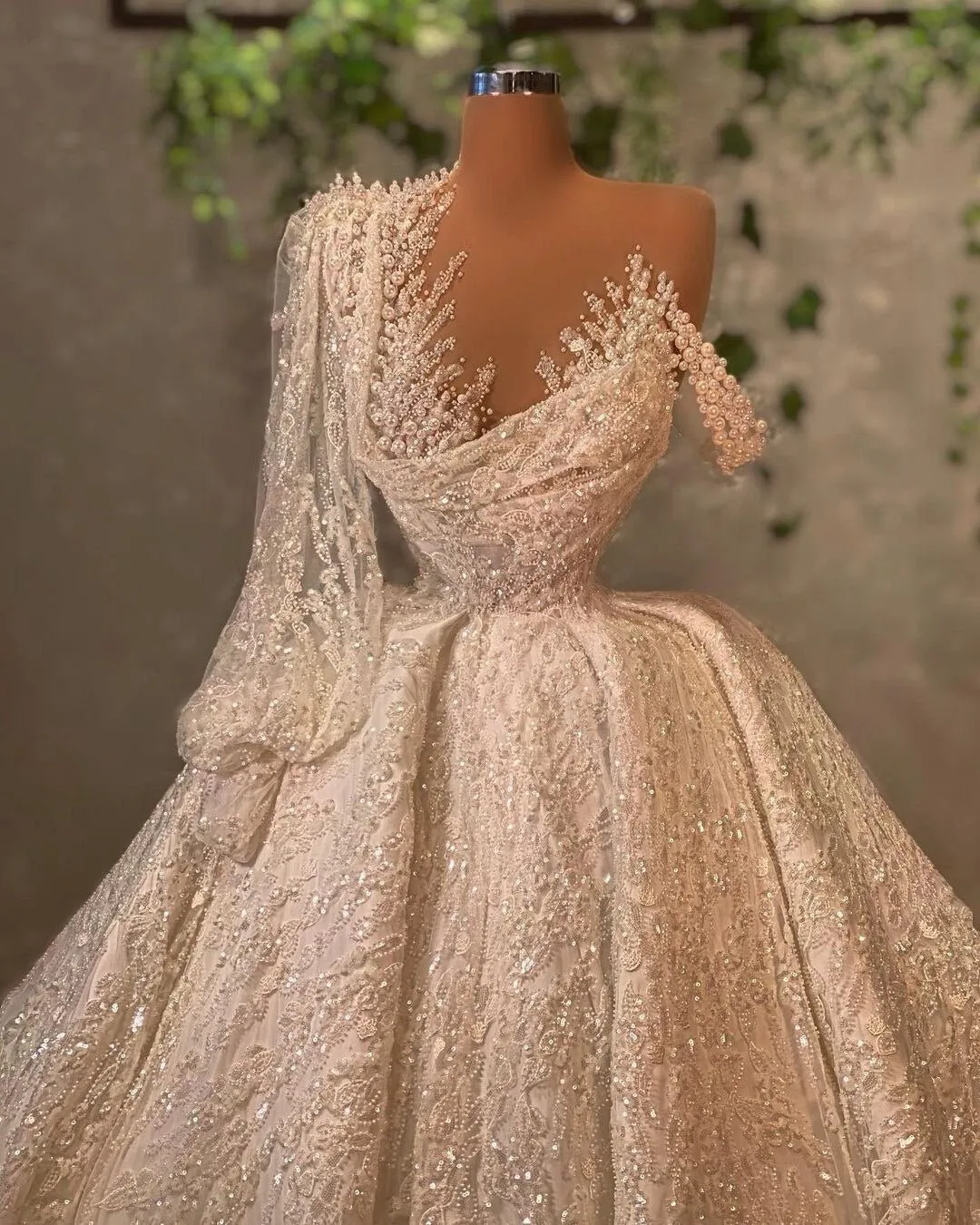 Beading Lace Sequins Sparkly Women Ball Gown Wedding Bridal Gowns