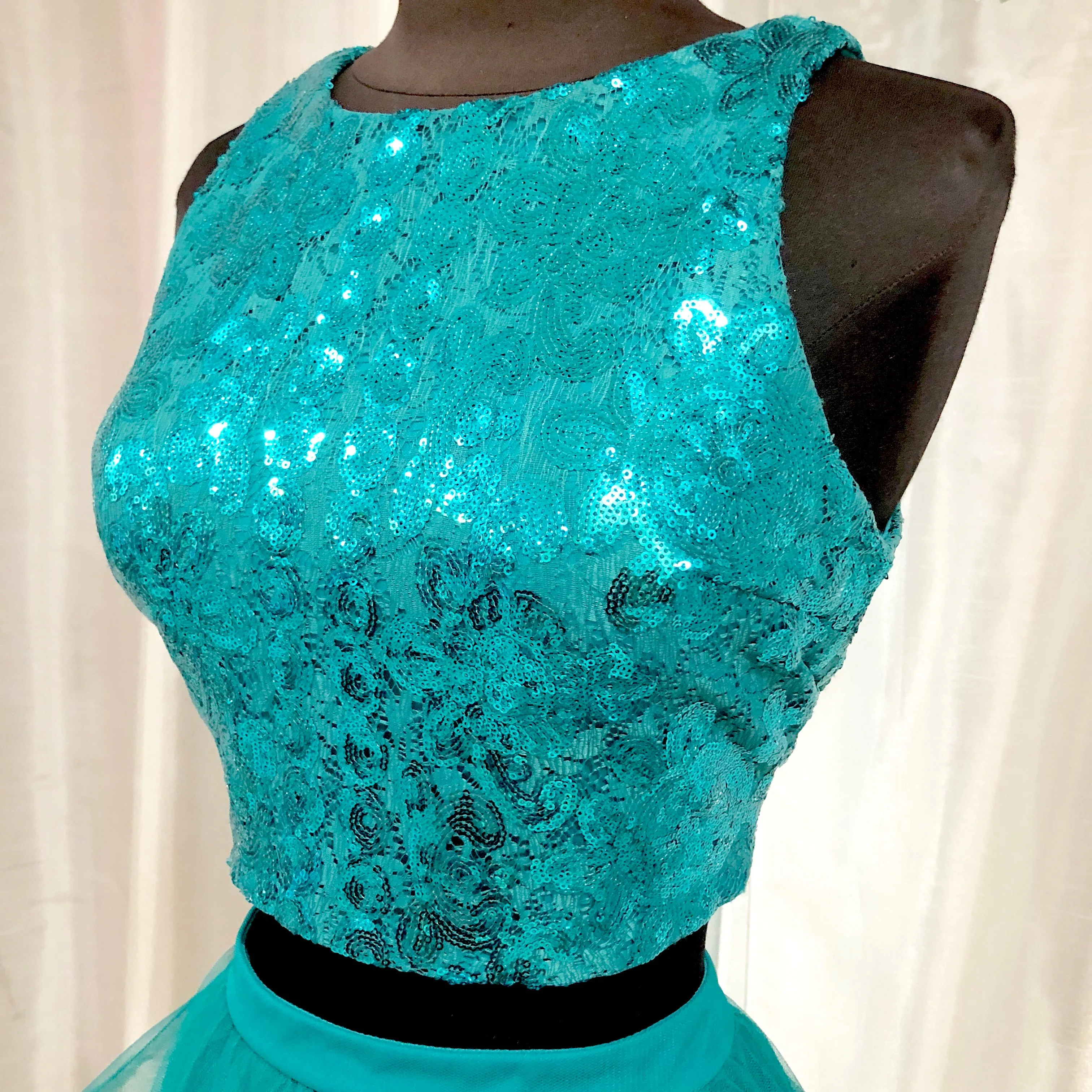 BOUTIQUE Short Jade Two Piece Gown Size 3