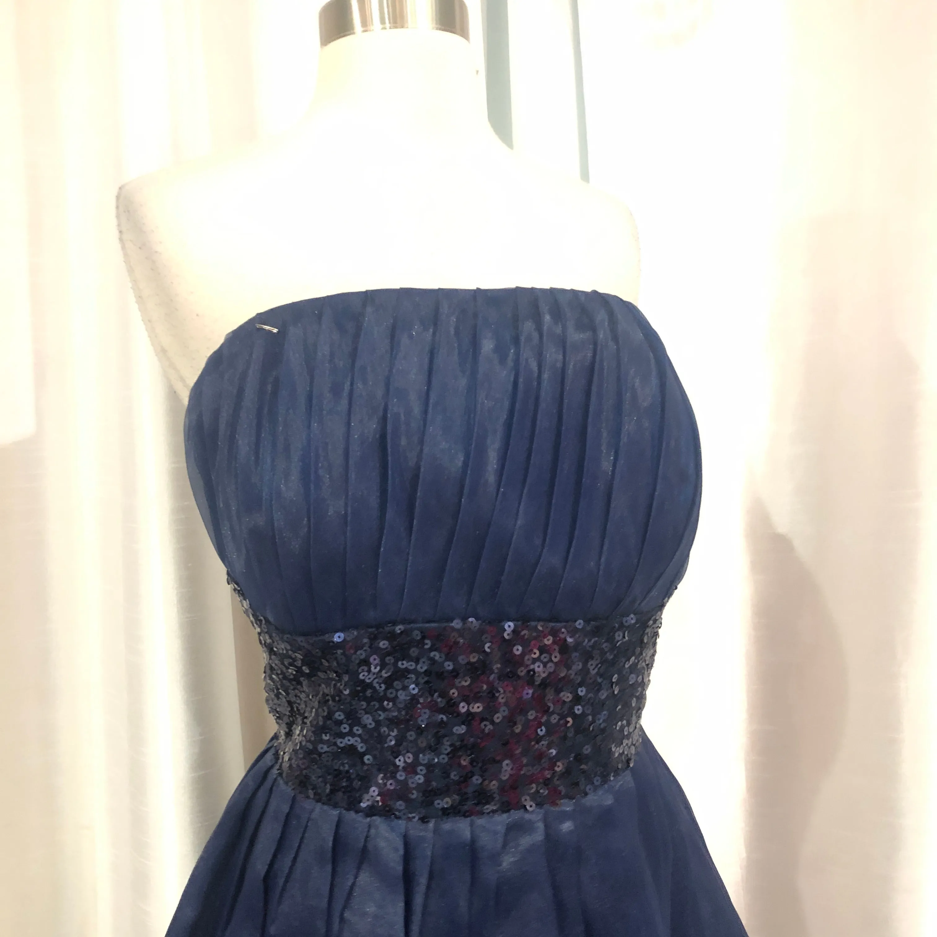 BOUTIQUE Short Navy Strapless Gown Size 16
