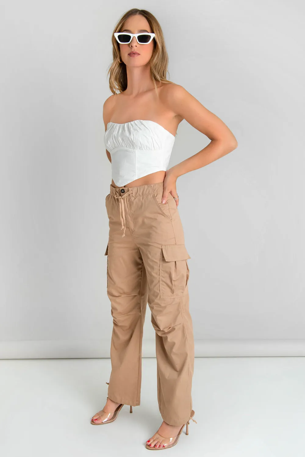 Corset strapless de escote plisados bajo v