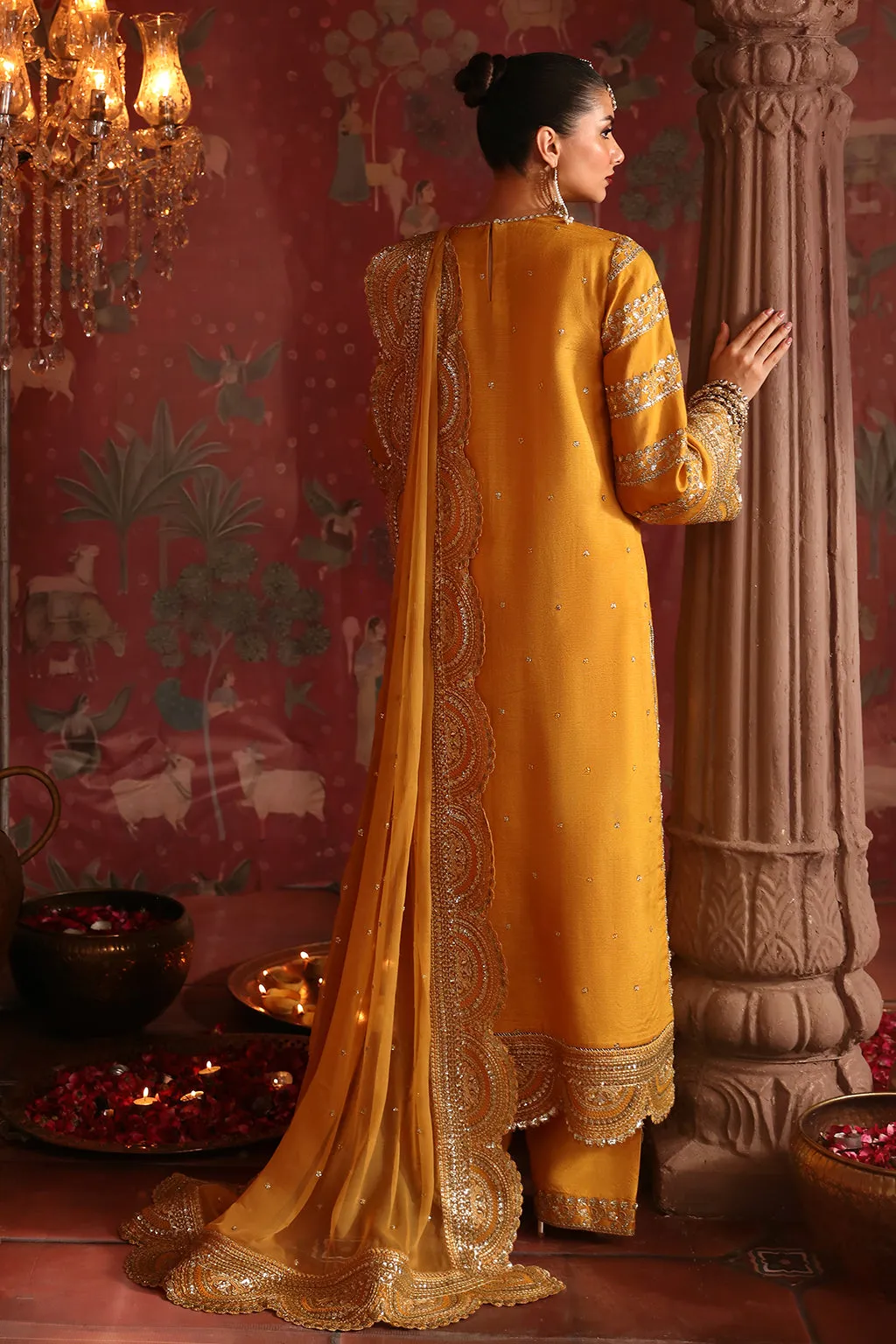 Elegant Tilla Embroidered Paksitani Wedding Dress in Kameez Trousers Style