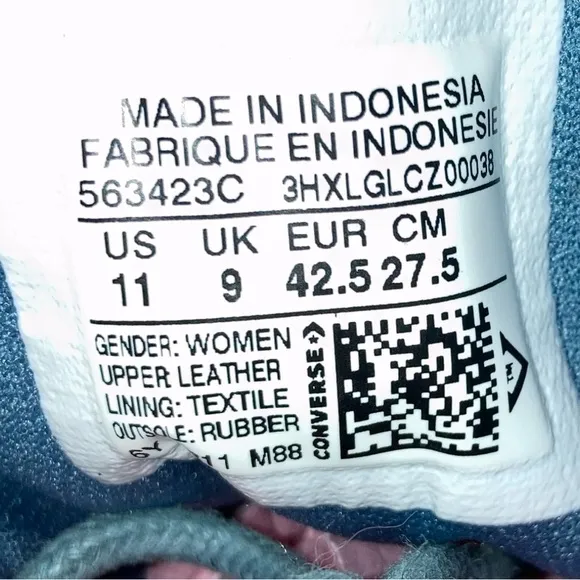 EUC Unique Scalloped Leather Converse High Tops Women's size 11