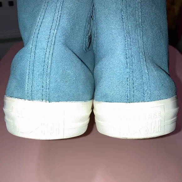 EUC Unique Scalloped Leather Converse High Tops Women's size 11