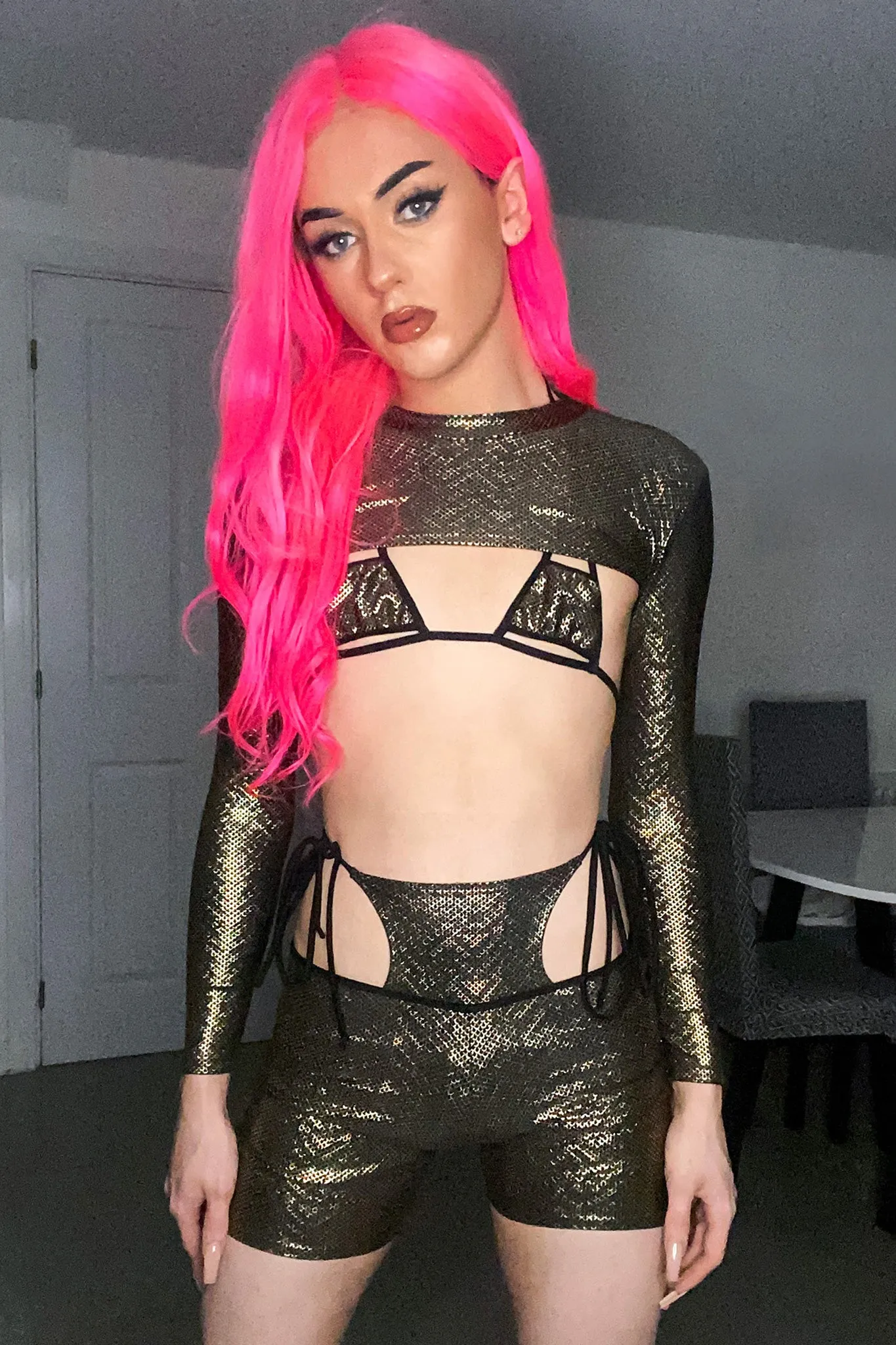 Gold Member Super Crop Top
