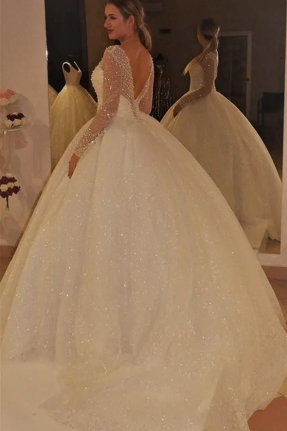 Gorgeous 2019 Wedding Dresses Sheer Long Sleeves Elegant V-Neck Bridal Ball Gowns Fashion