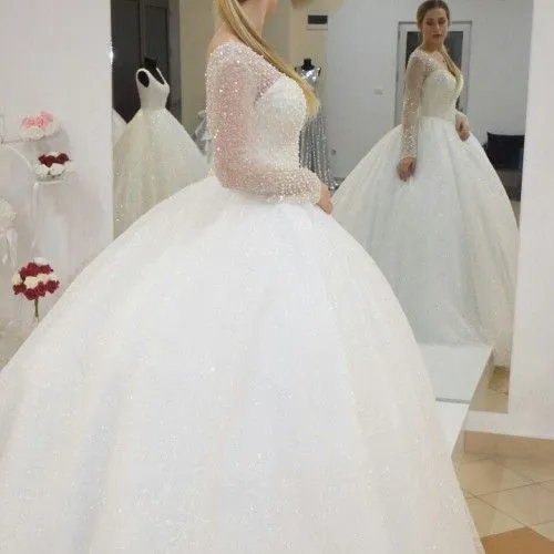 Gorgeous 2019 Wedding Dresses Sheer Long Sleeves Elegant V-Neck Bridal Ball Gowns Fashion