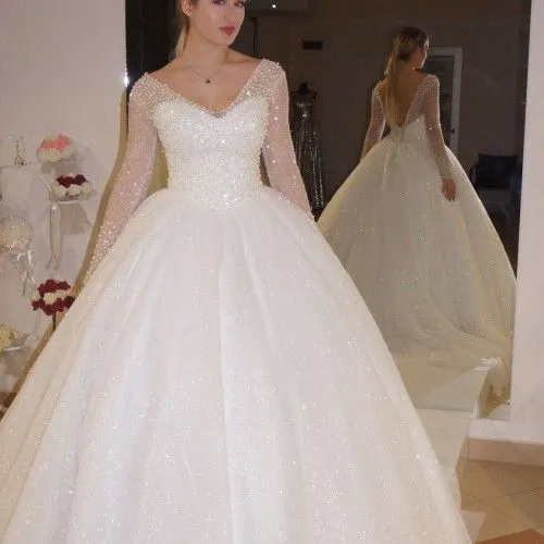 Gorgeous 2019 Wedding Dresses Sheer Long Sleeves Elegant V-Neck Bridal Ball Gowns Fashion