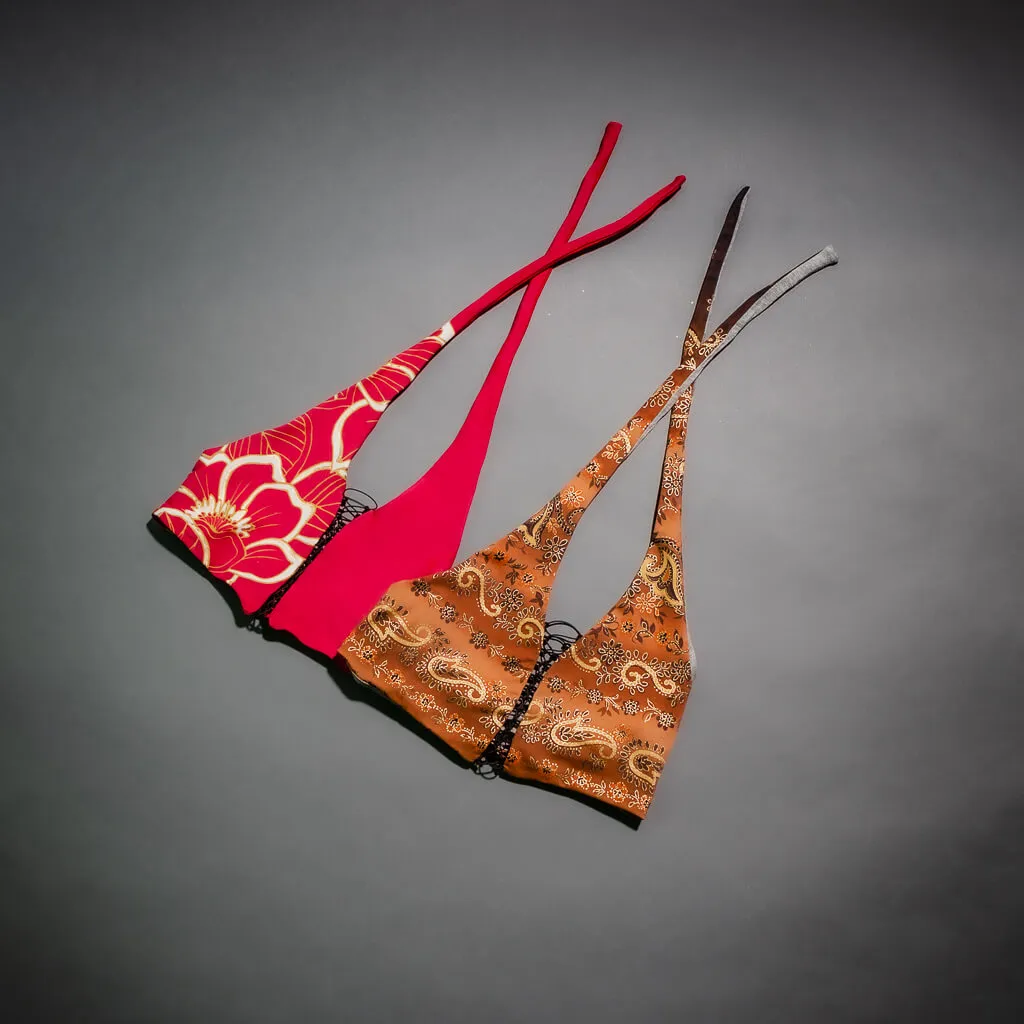 Need a Lift? Halter Crop Top Flirt with Me Floral - Red