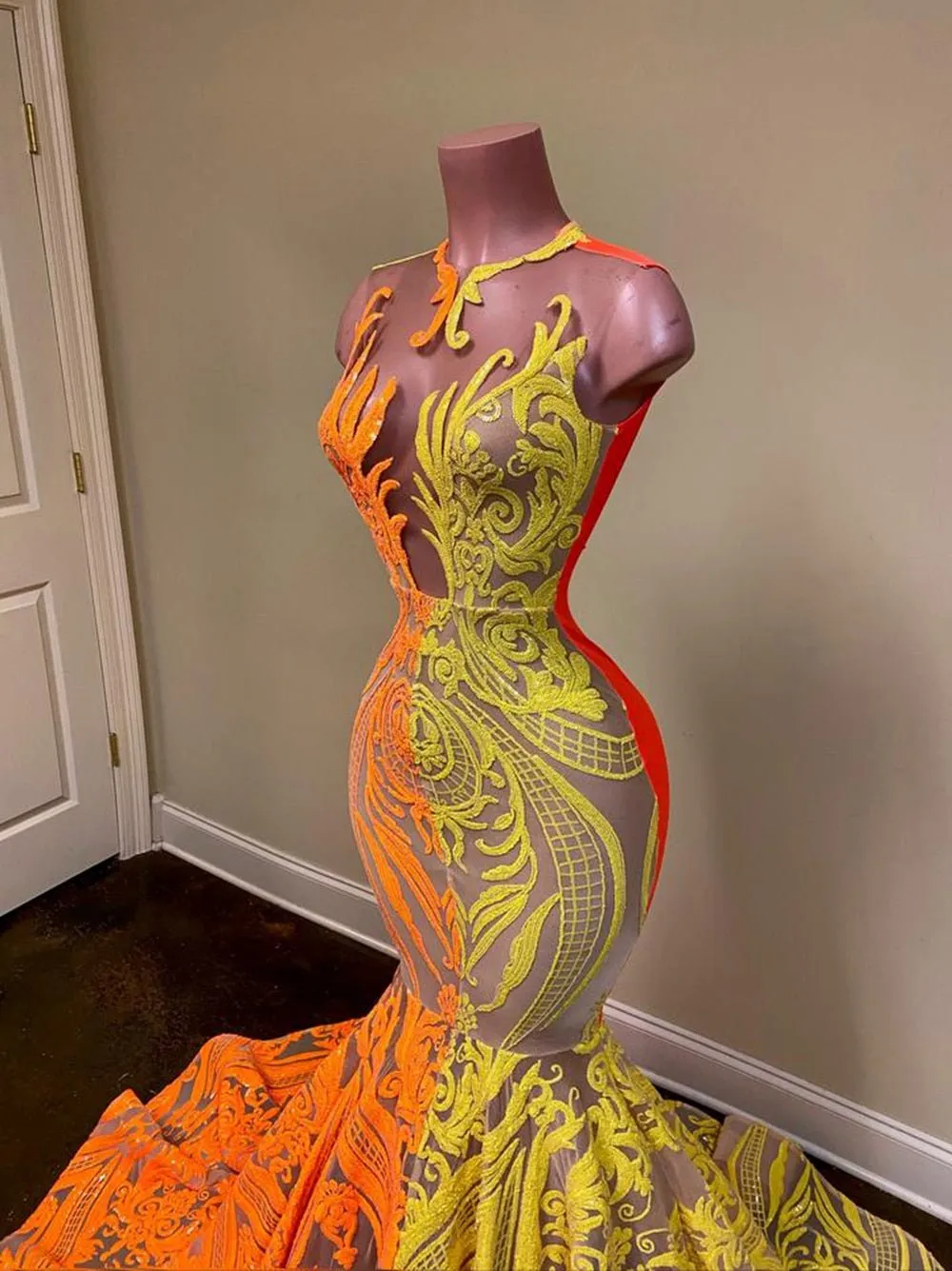 O-neck Orange and Yellow Sequin Girls Mermaid Prom Gowns
