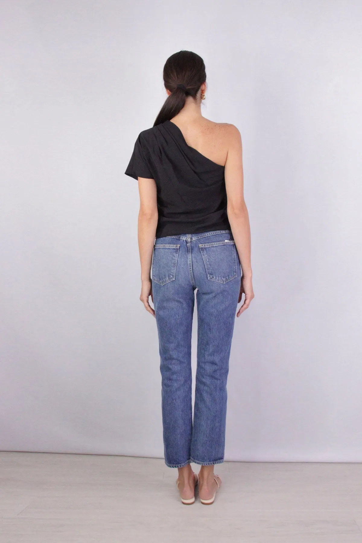 Single Shoulder Cascade Drape Top in Black