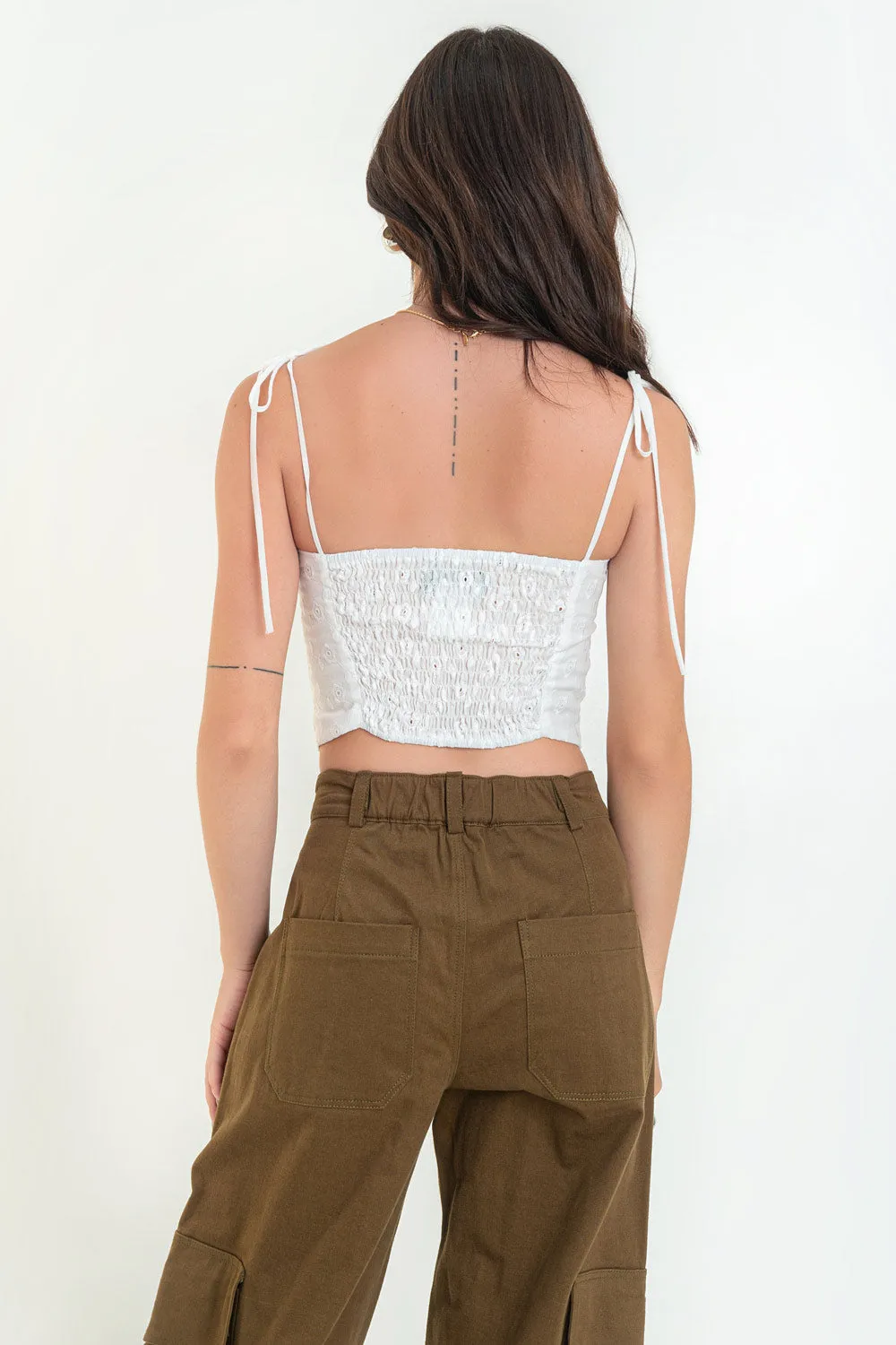Top corset eyelet de tirantes con nudo