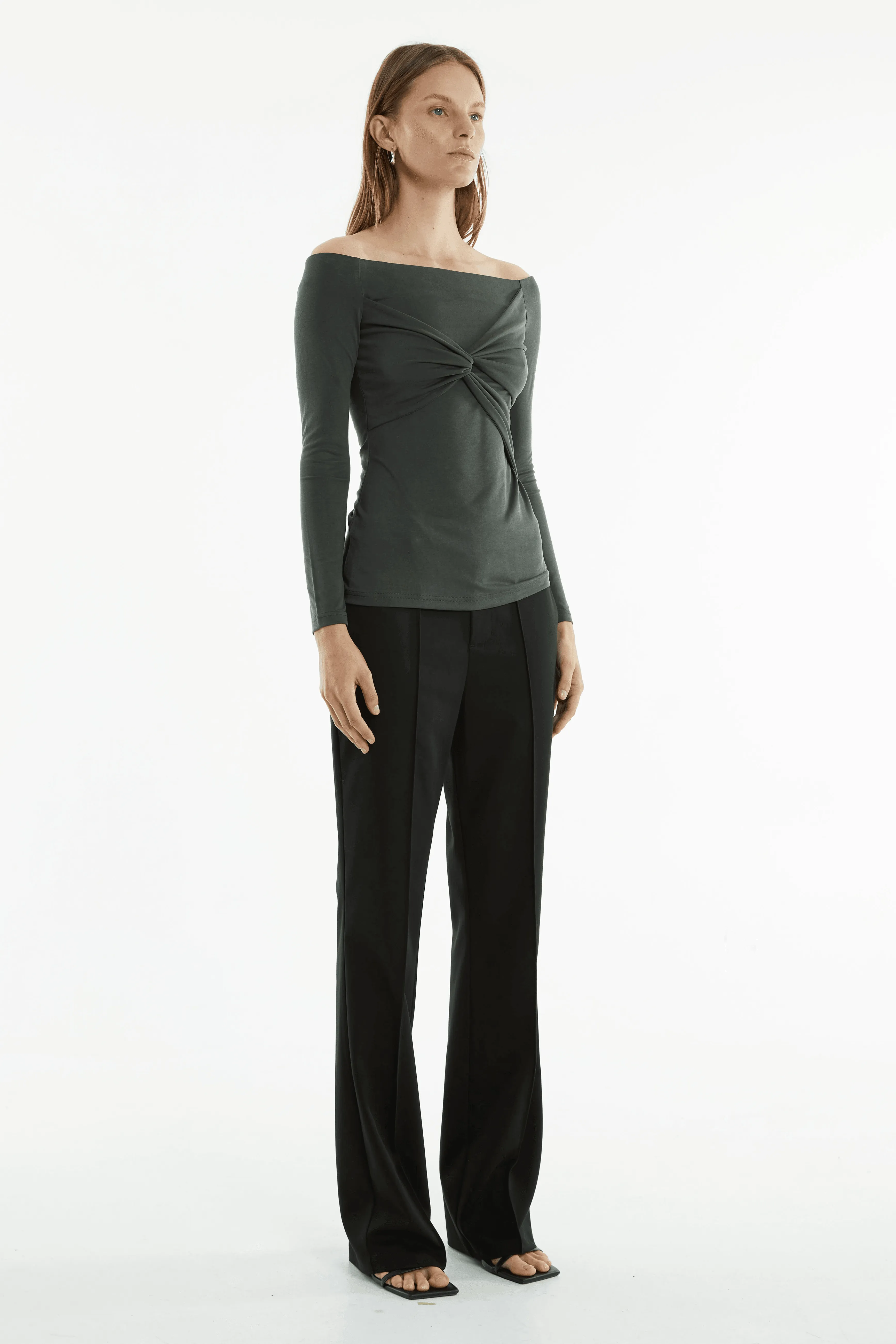 TURN AROUND OFF SHOULDER TOP | FOREST
