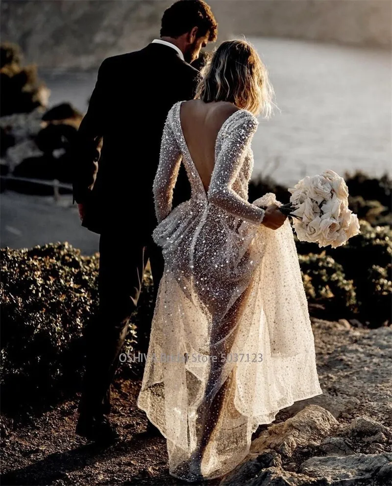 Wedding Dresses Long Sleeves Floor Length Backless Bridal Gowns